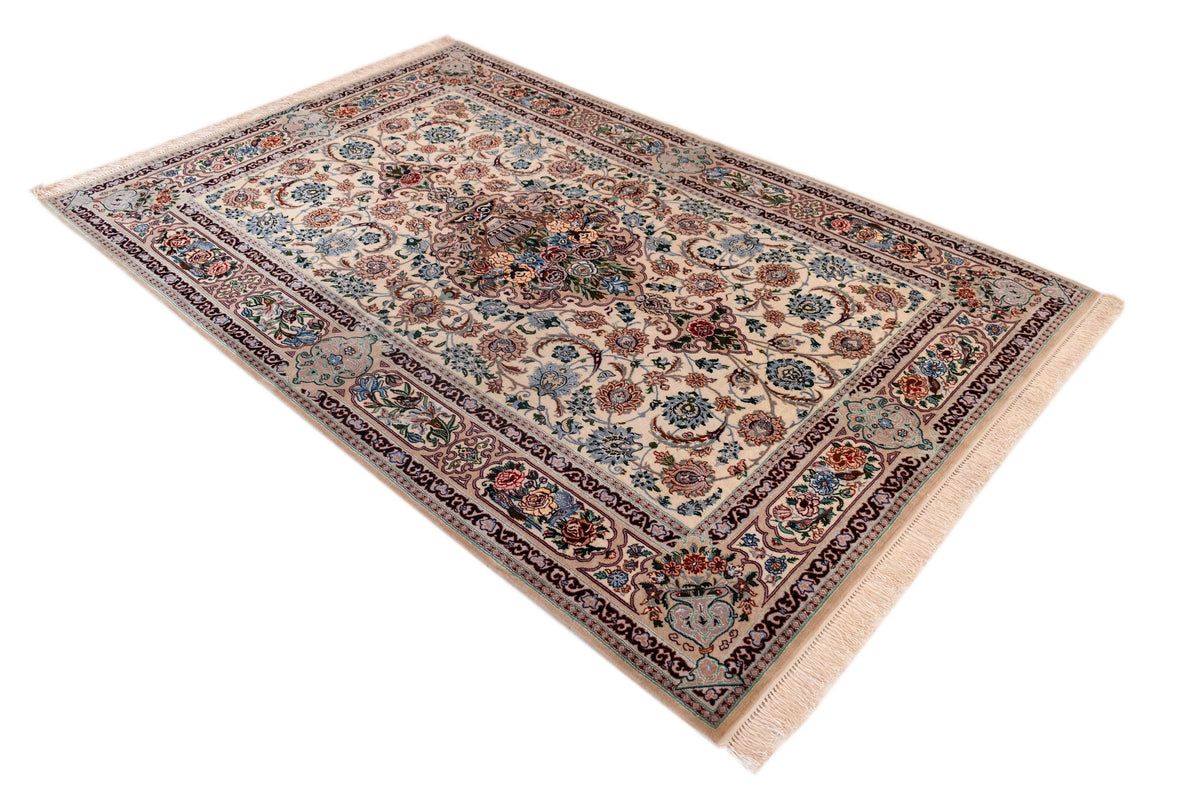 157x231 Isfahan avec soie
