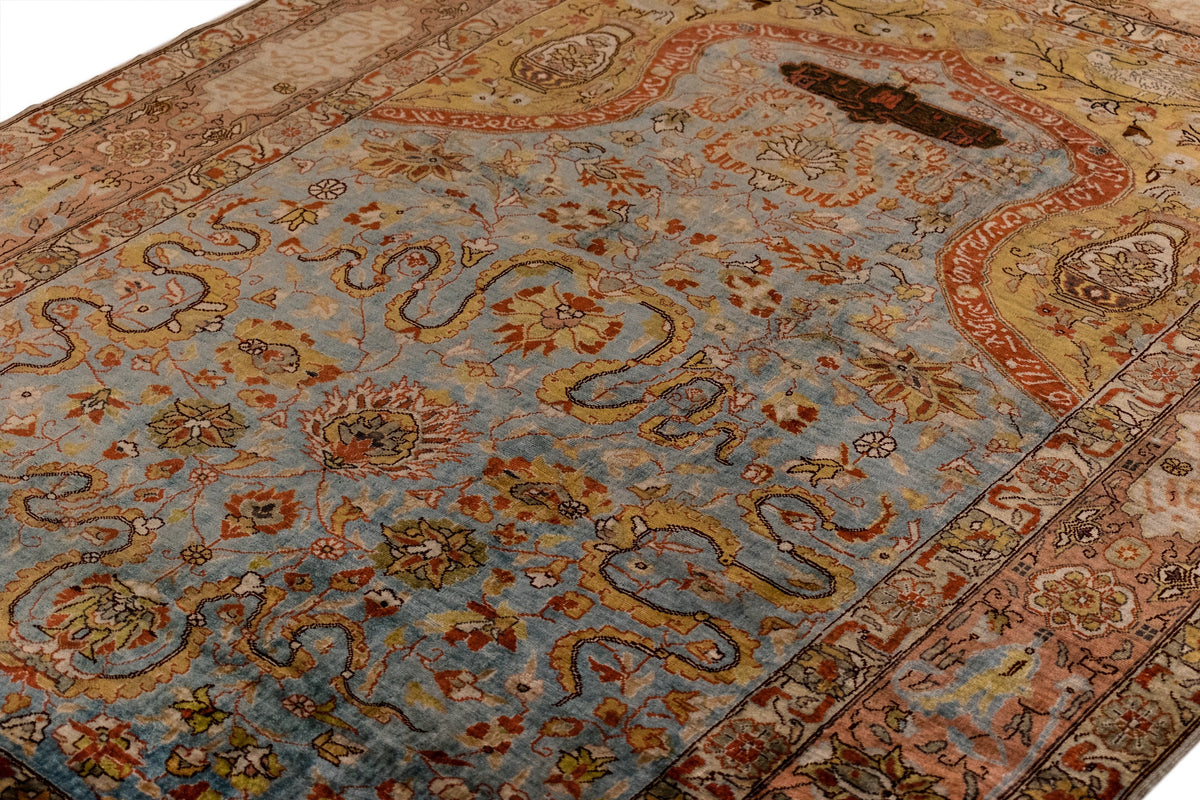 122 x 173 Hereke Seide