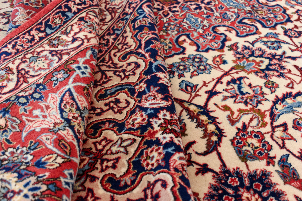 248 x 346 Isfahan auf fein Seide