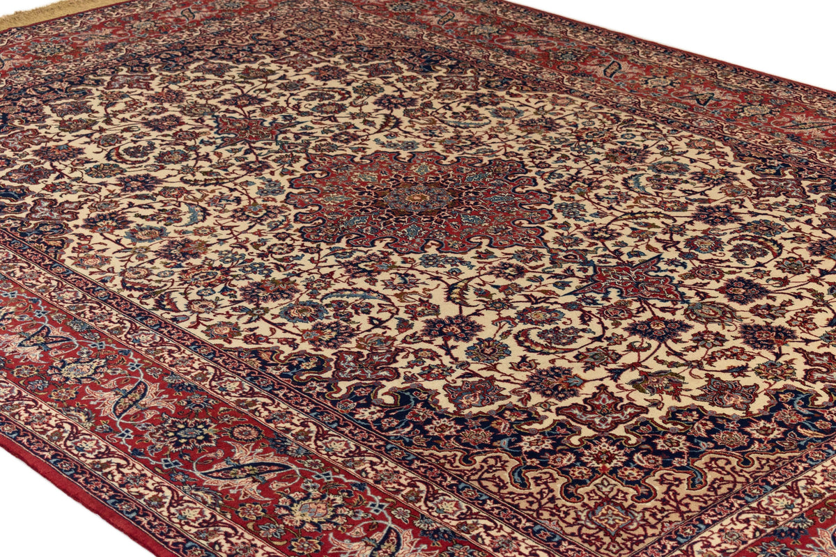 247x349 Isfahan sur soie fine