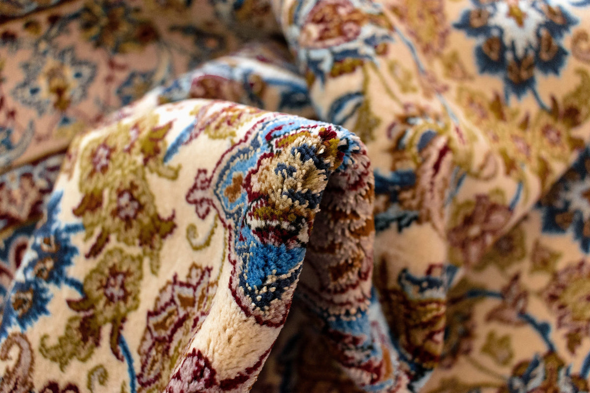 169 x 109 Isfahan mit Seide