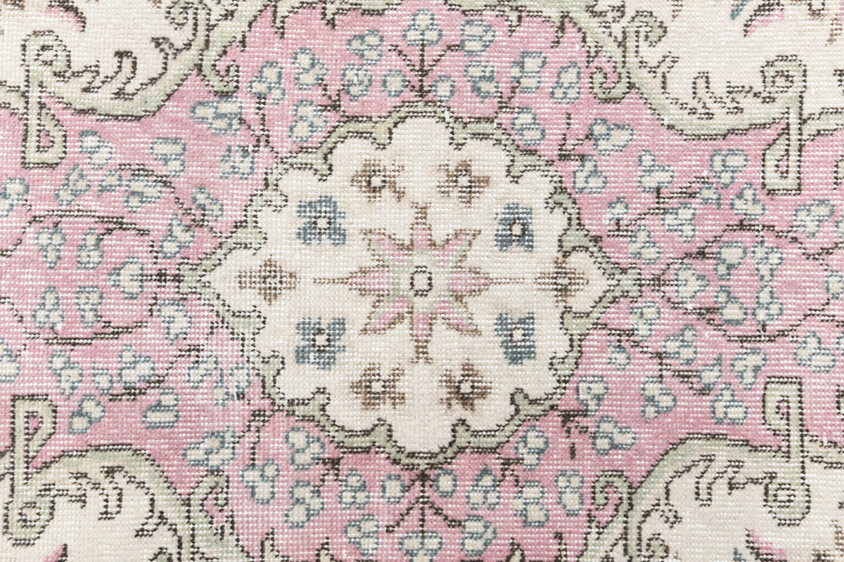 267 x 157 Ultra Vintage