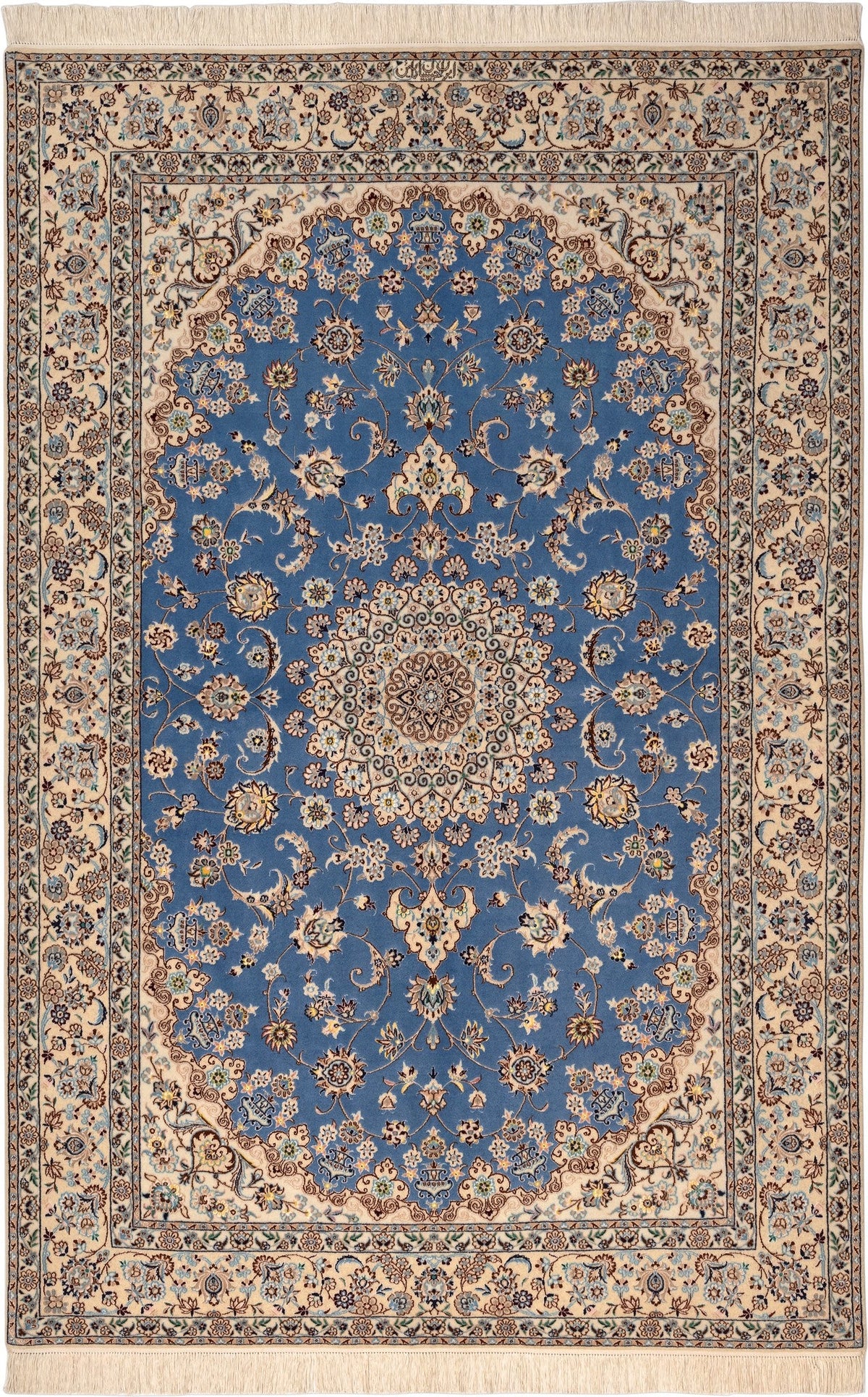 238 x 156 Nain 6 La mit Seide
