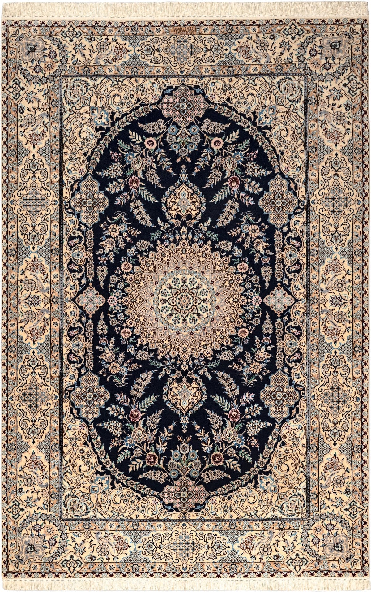 237 x 156 Nain 6 La mit Seide