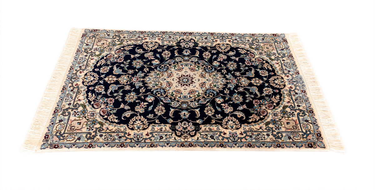 113 x 78 Nain 6 La mit Seide