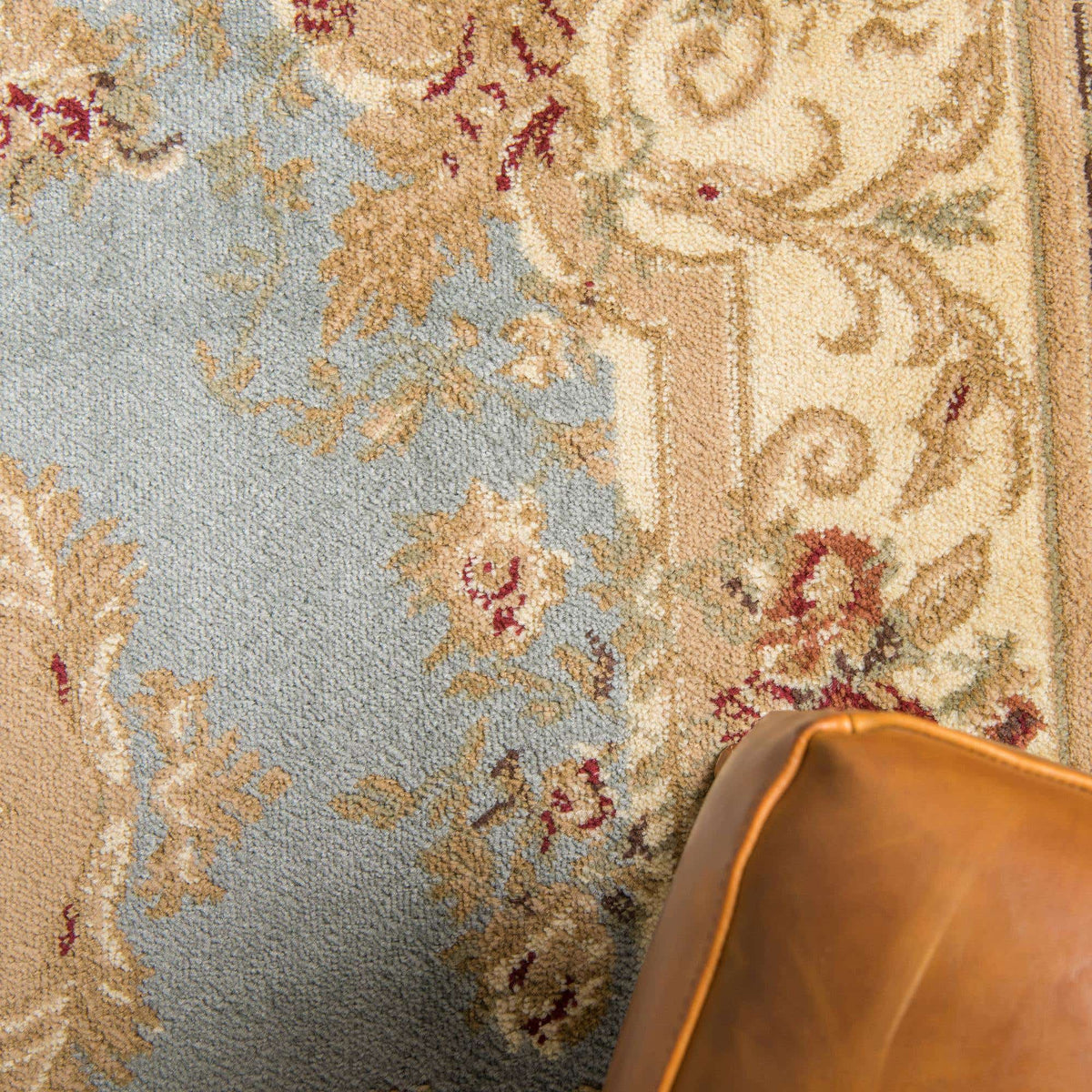 66x91 Classic Aubusson