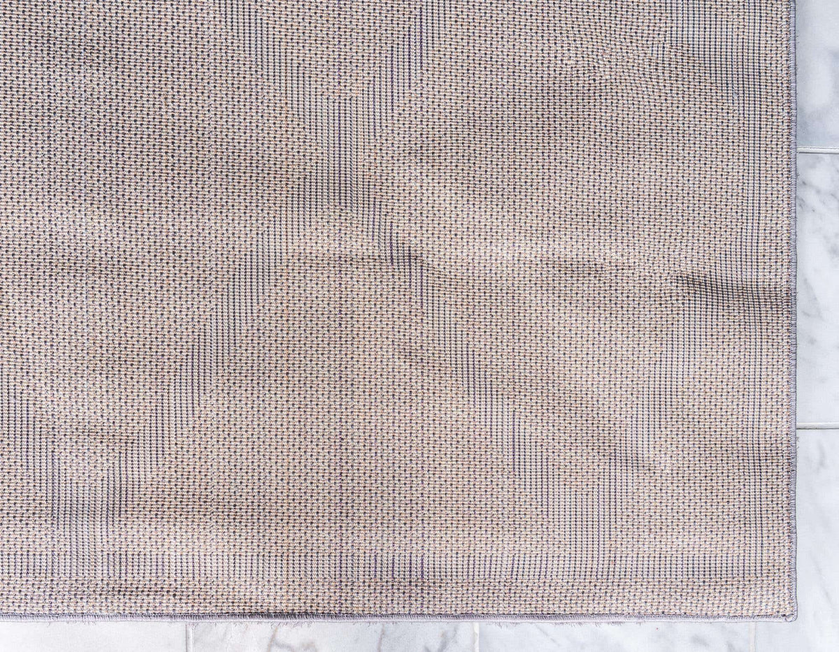 244x305 Trellis Shag