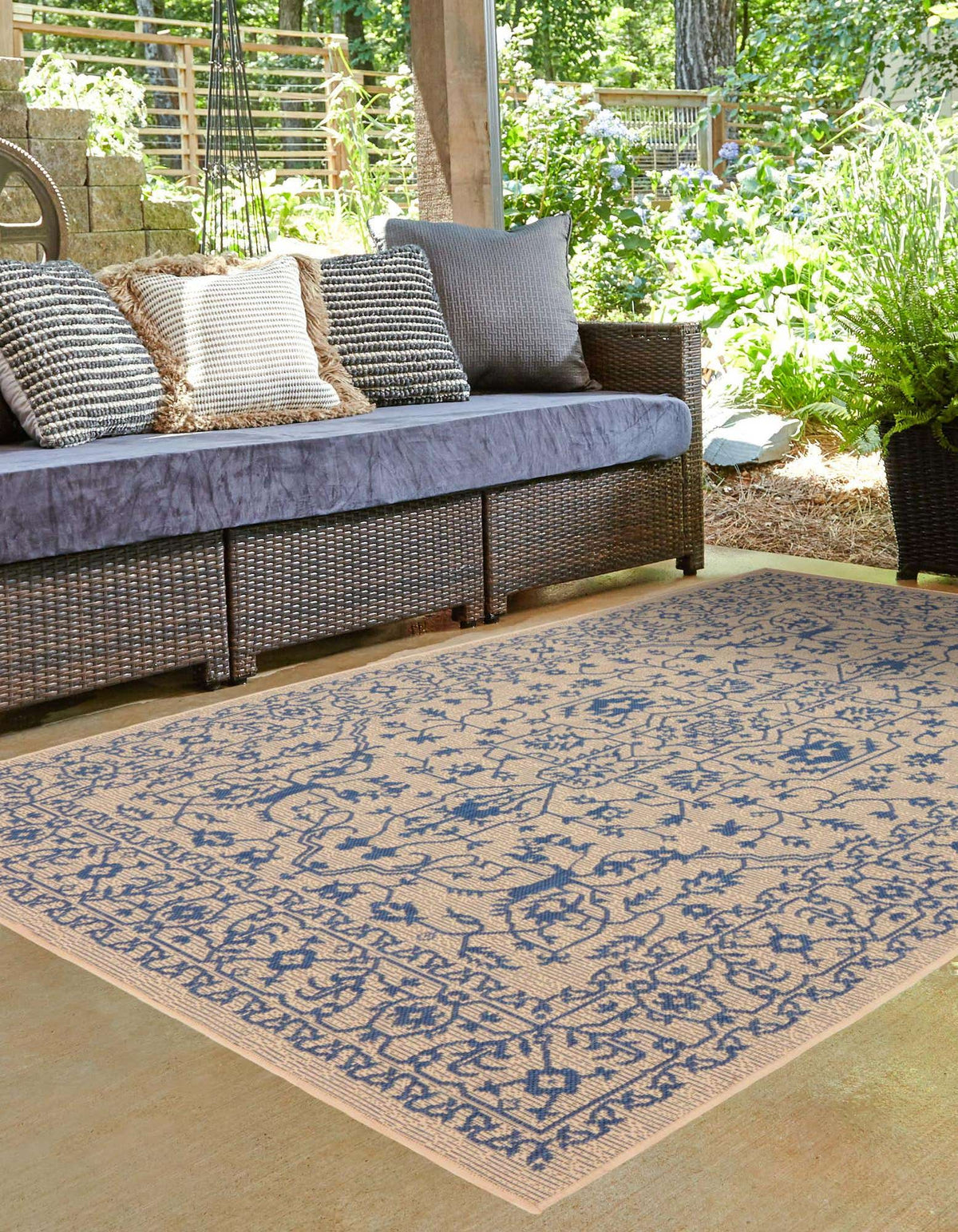 275x370 Outdoor Botanical