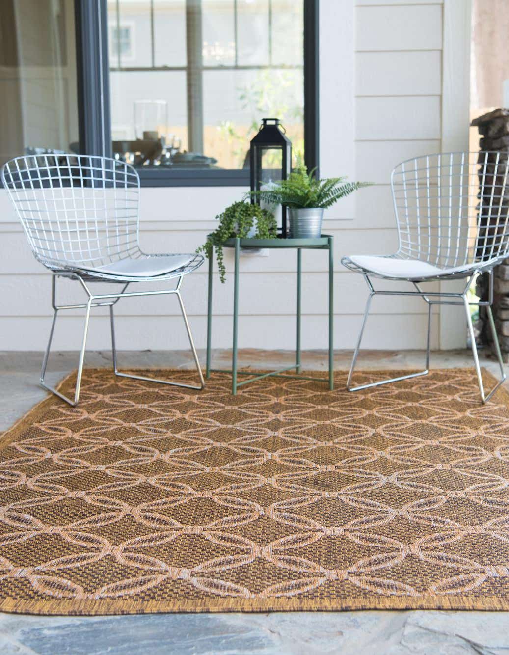 370x275 Outdoor Trellis