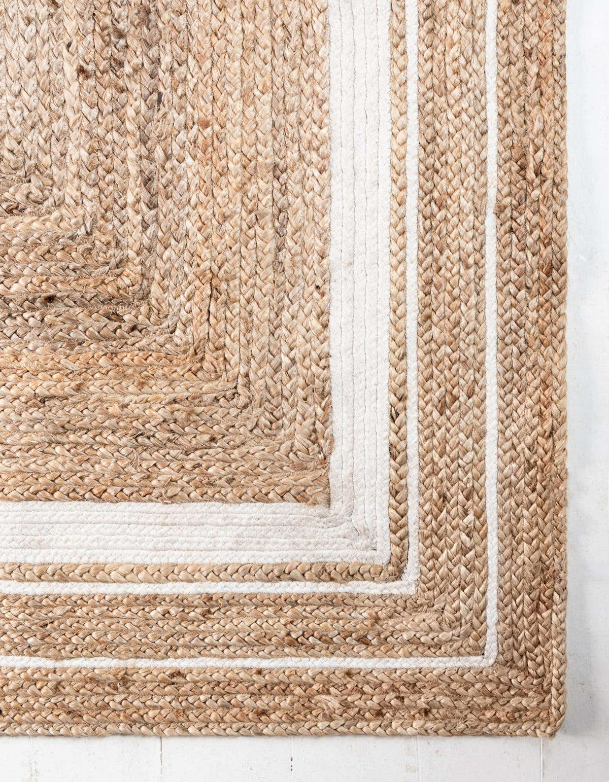 122 x 183 Braided Jute