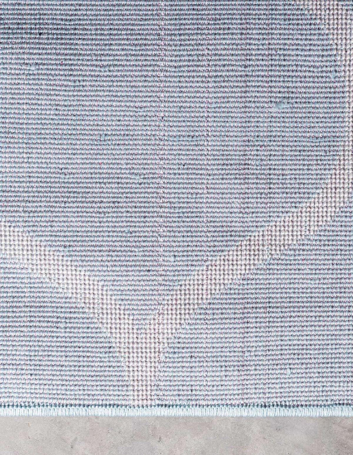 305x430 Trellis Frieze