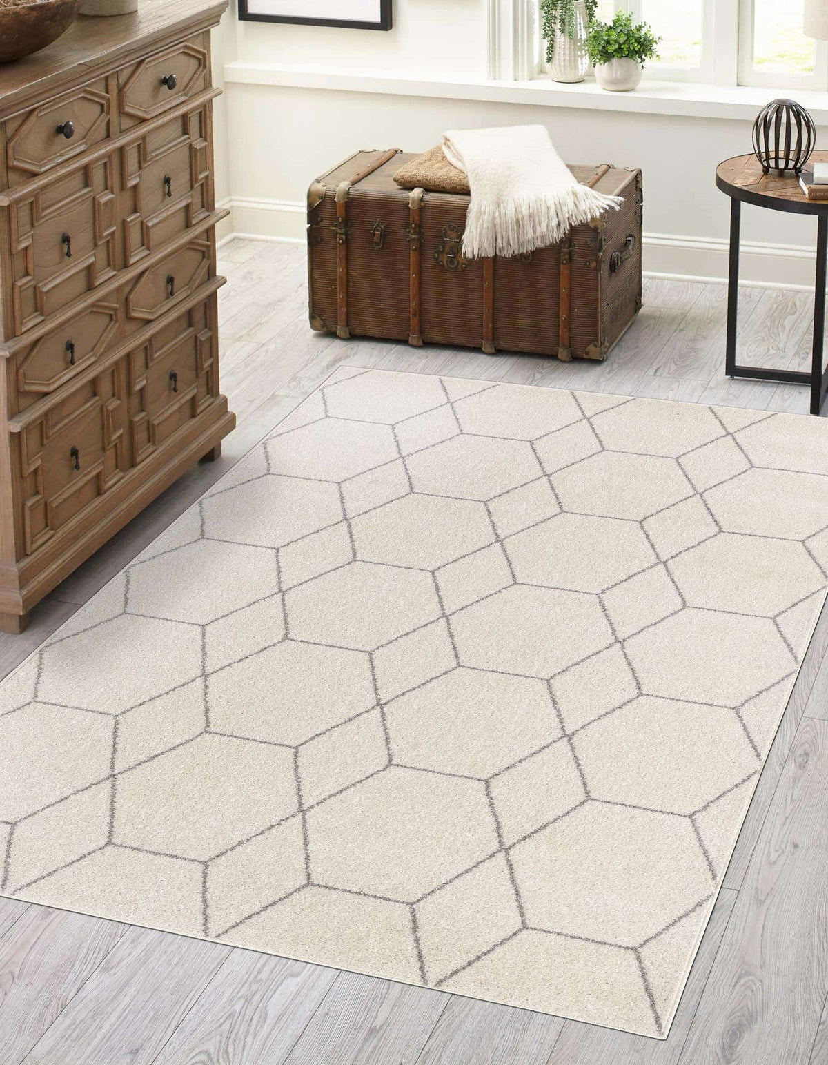 396x305 Trellis Frieze
