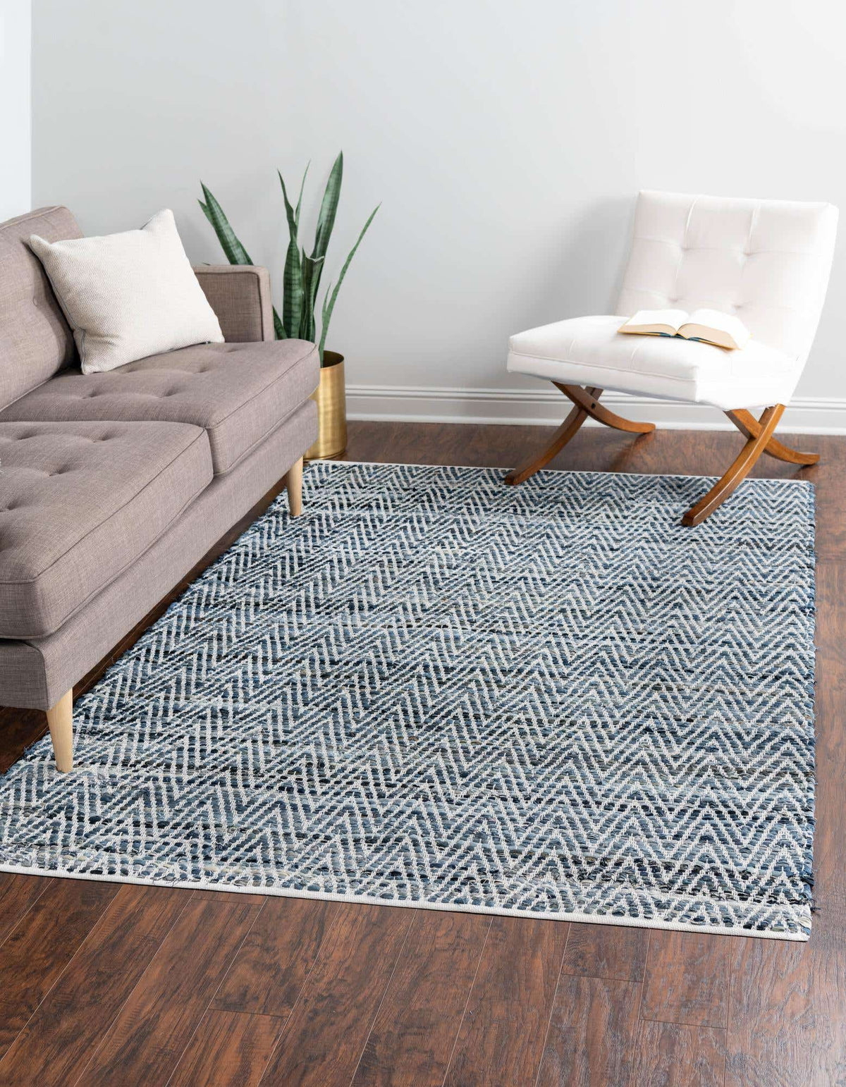 213 x 305 Chindi Chevron