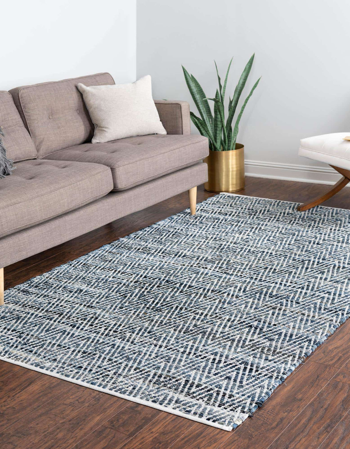 213 x 305 Chindi Chevron