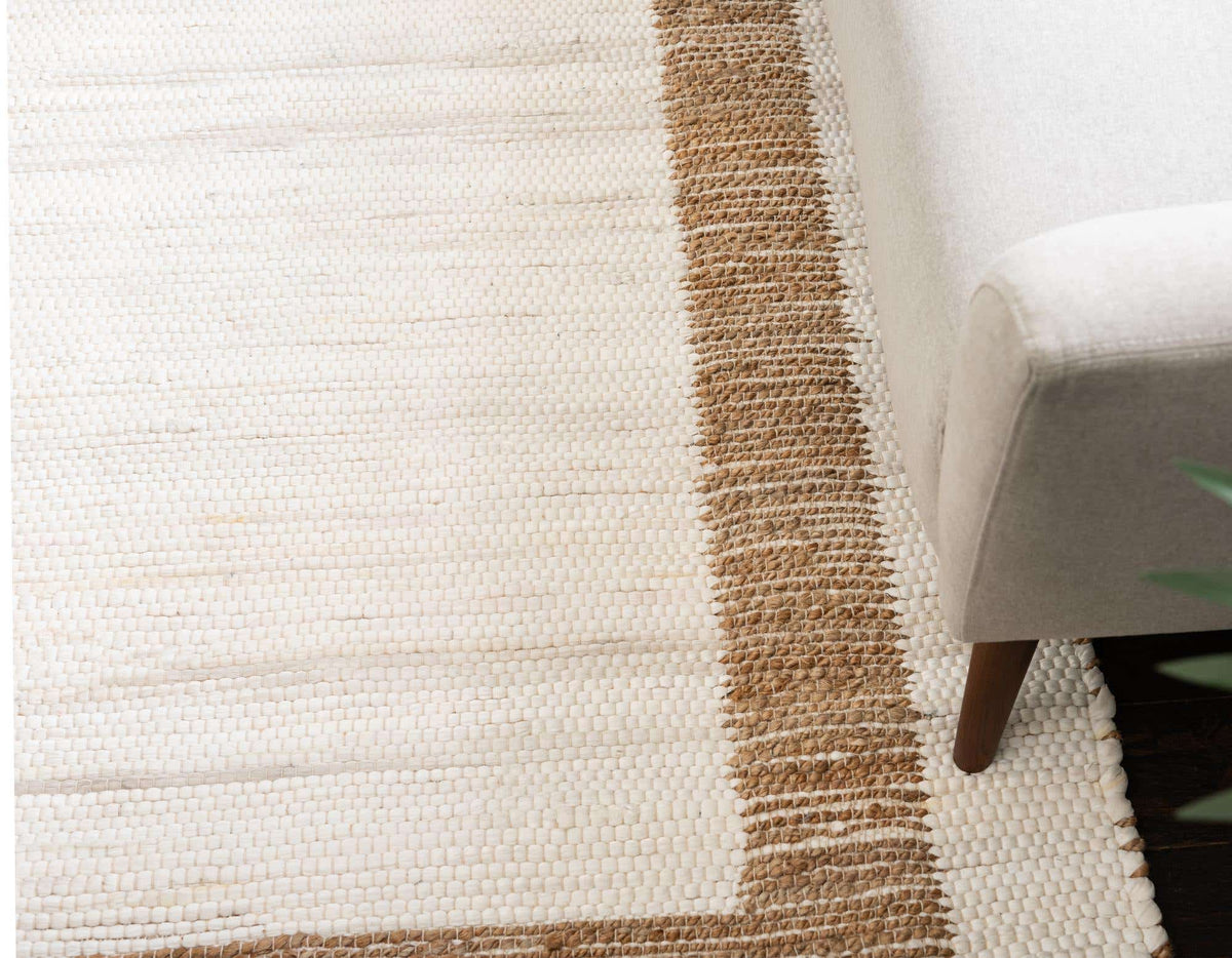 305 x 427 Chindi Jute