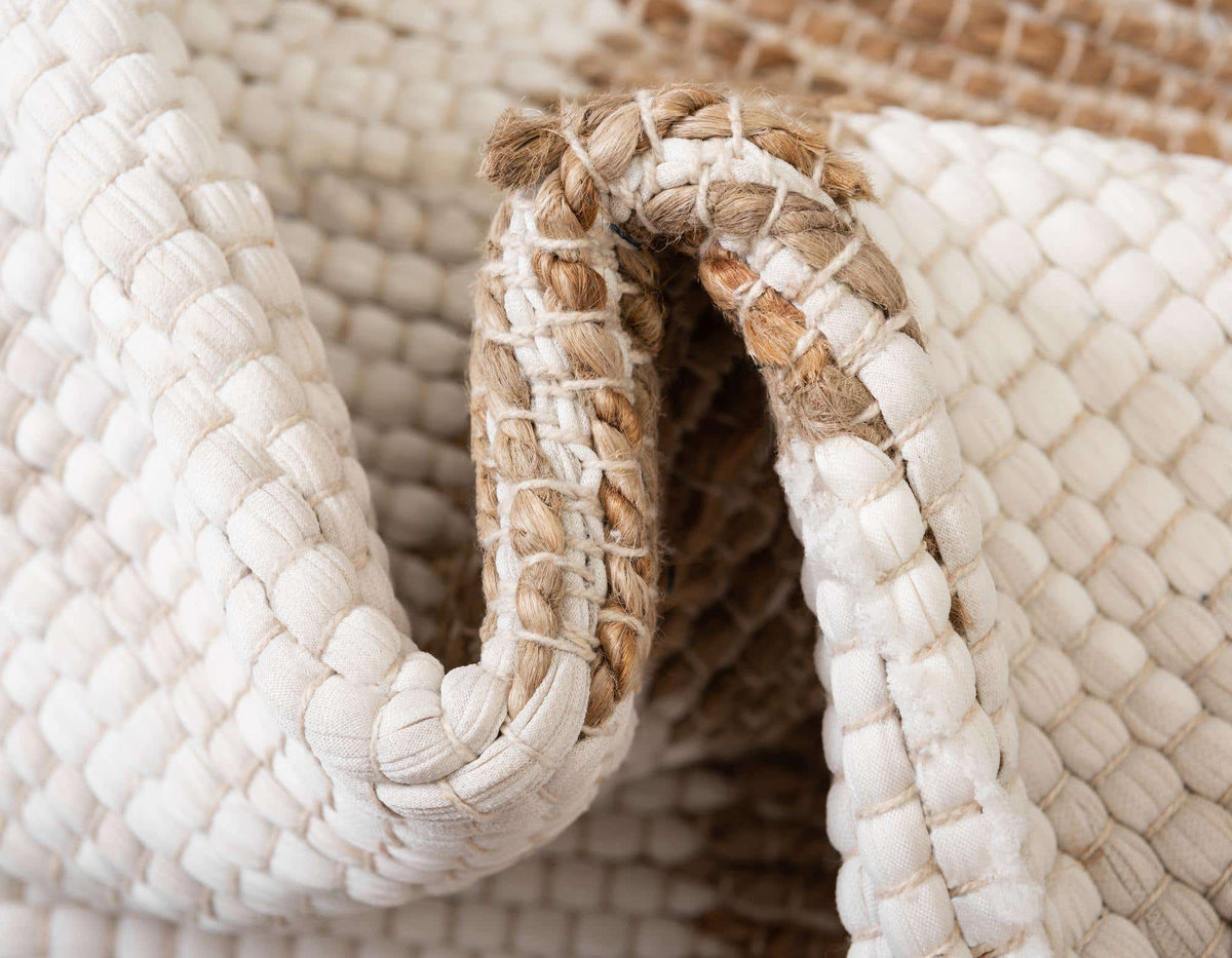 305 x 427 Chindi Jute