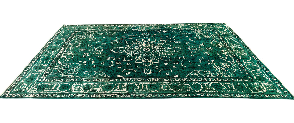 290 x 205 Vintage Royal