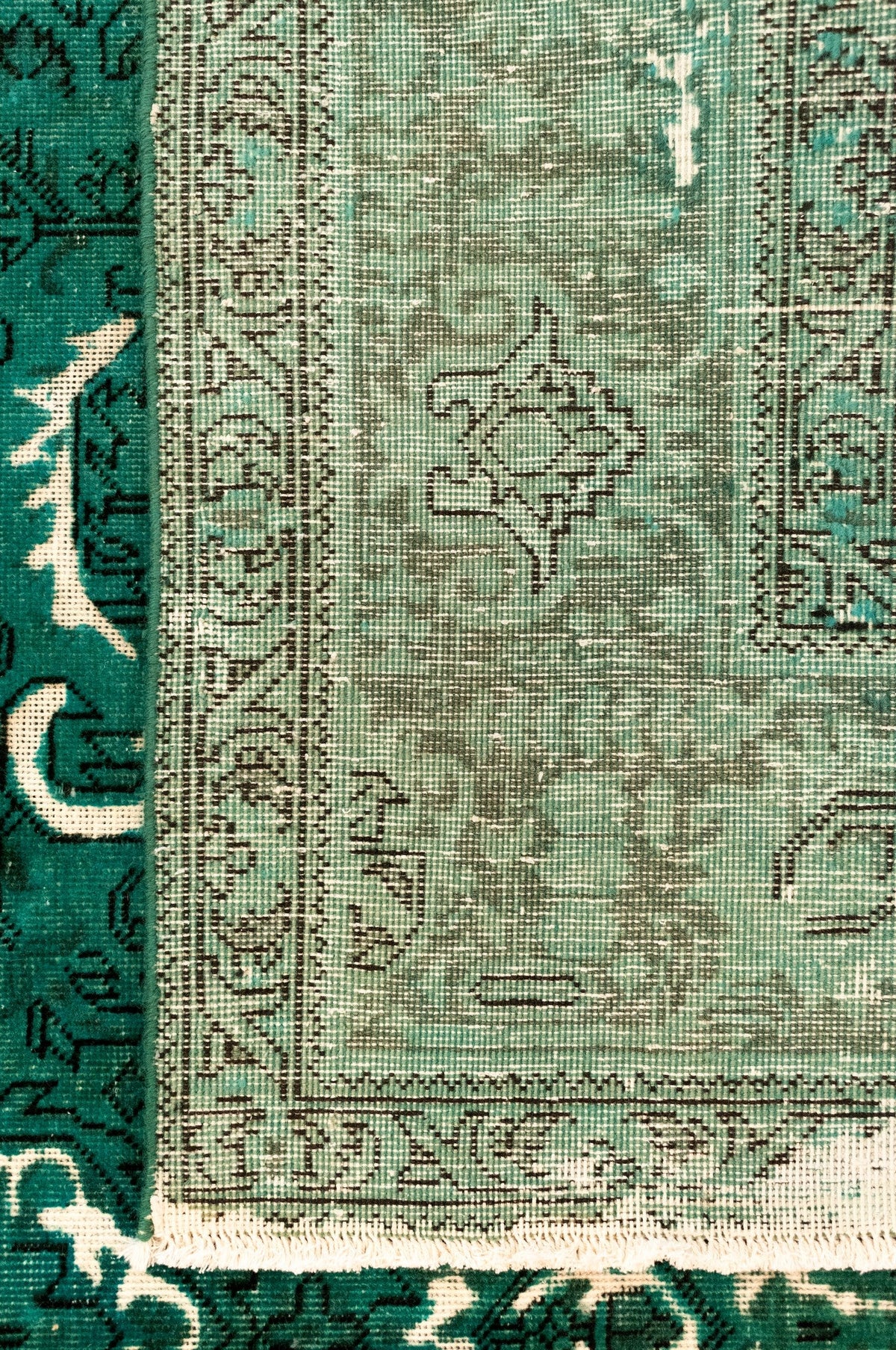 290 x 205 Vintage Royal