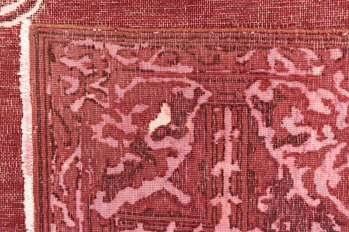 378 x 289 Vintage Royal