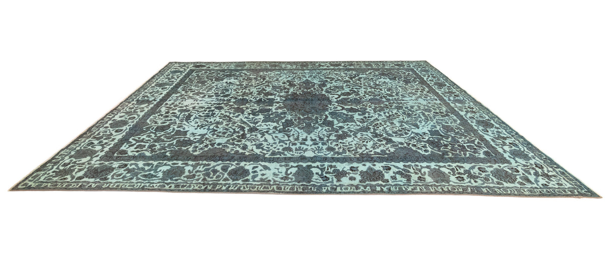 390 x 300 Vintage Royal