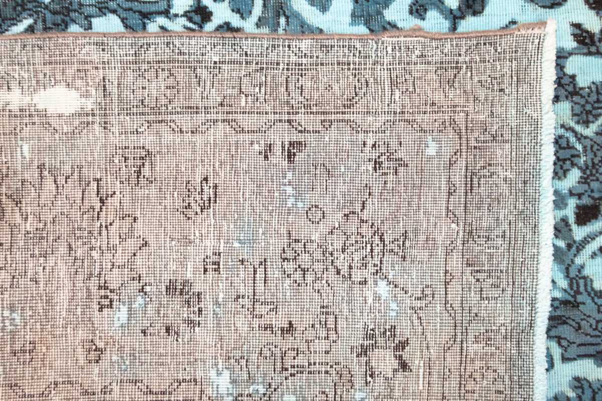 390 x 300 Vintage Royal