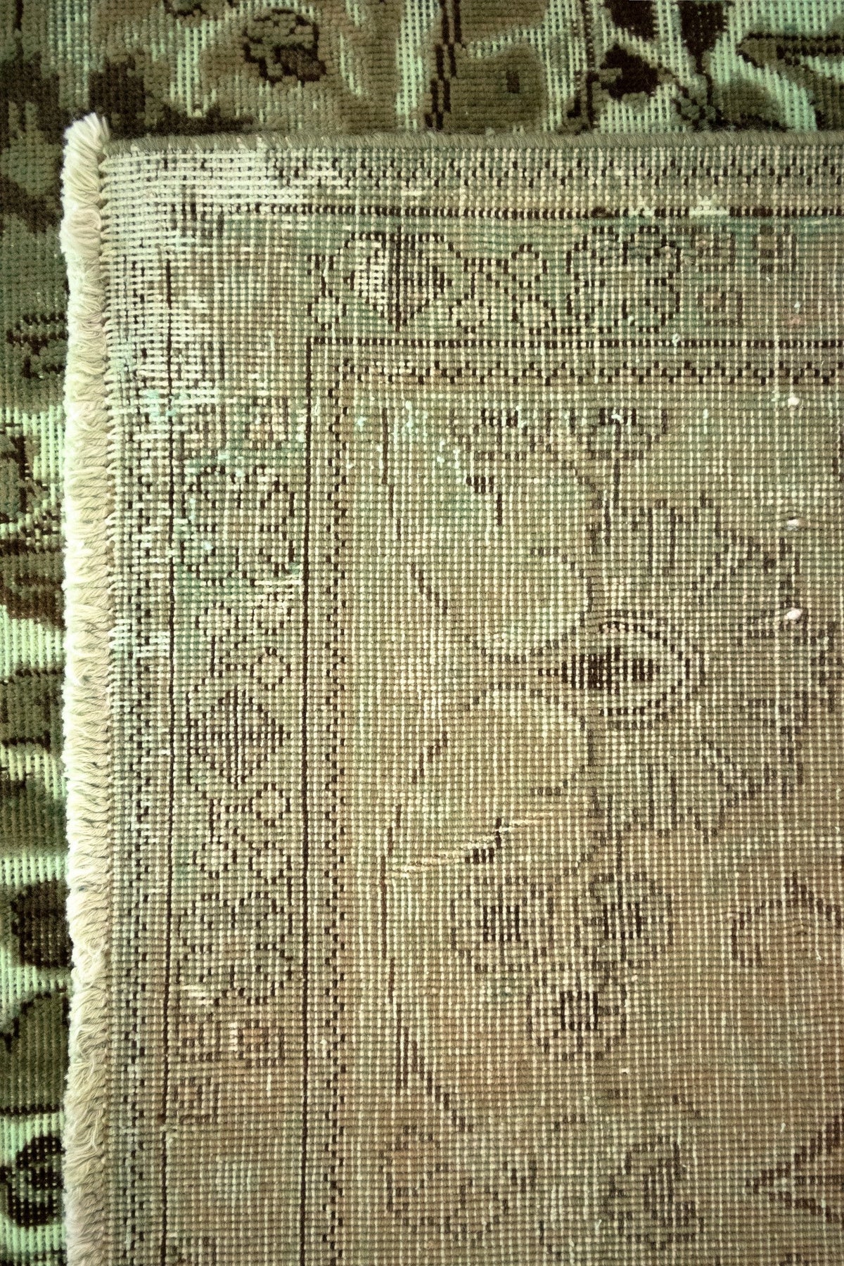 381 x 294 Vintage Royal