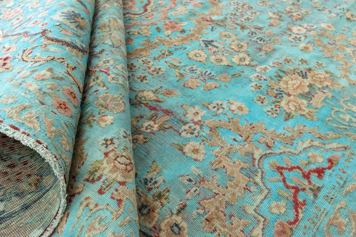 378 x 274 Vintage Royal