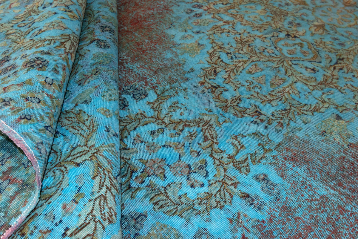 375 x 286 Vintage Royal