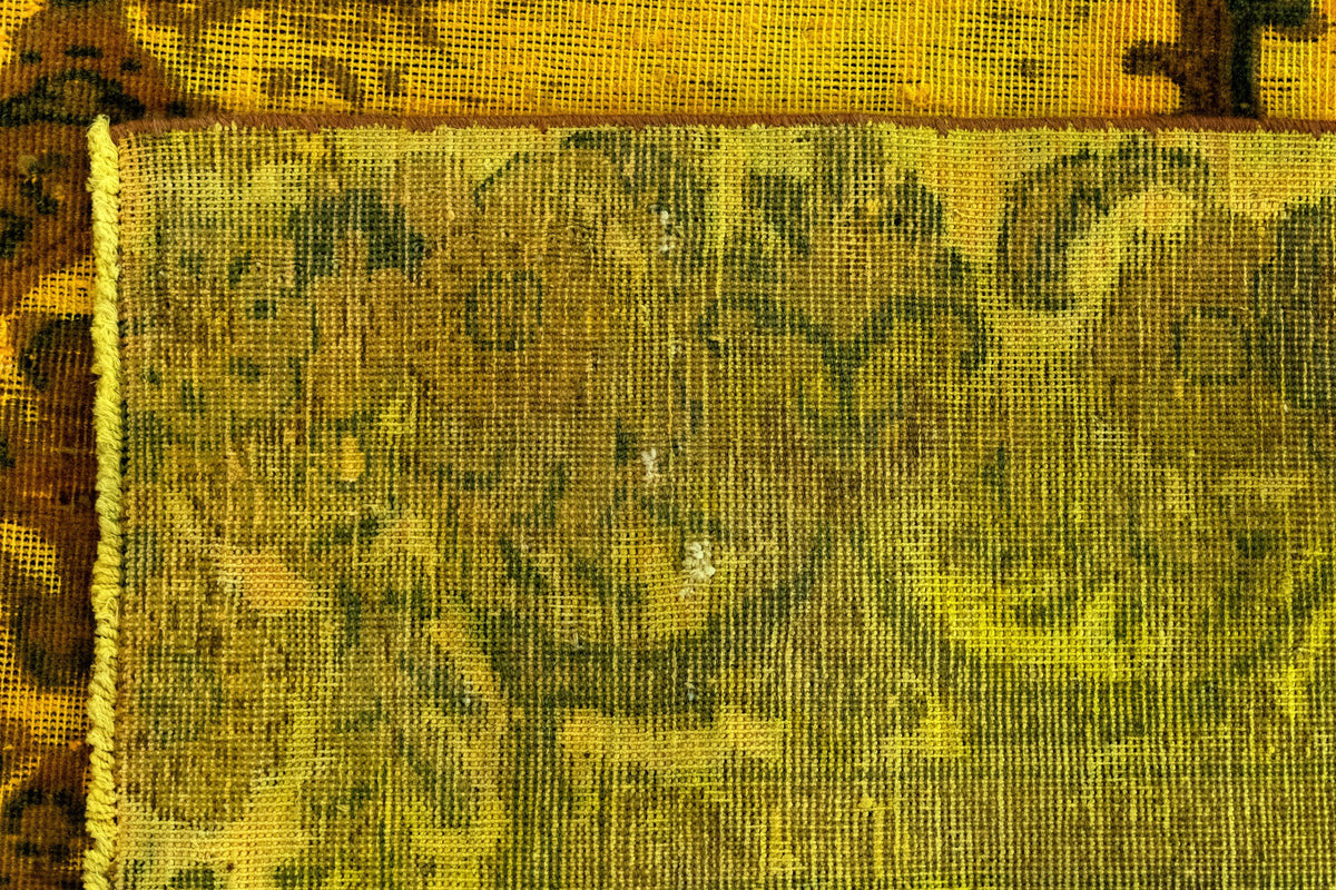 329 x 247 Vintage Royal