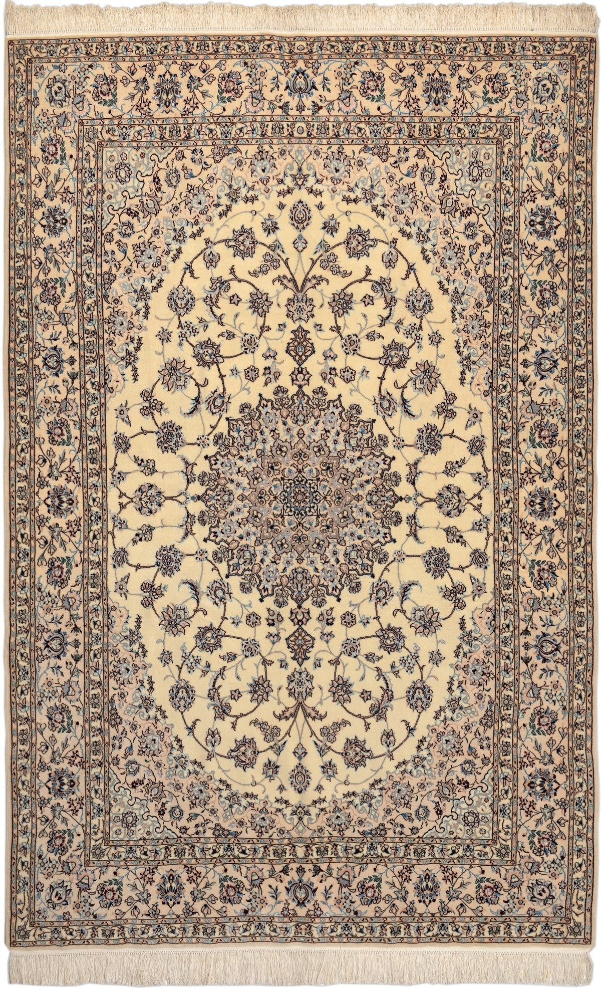 242 x 157 Nain 6 La mit Seide