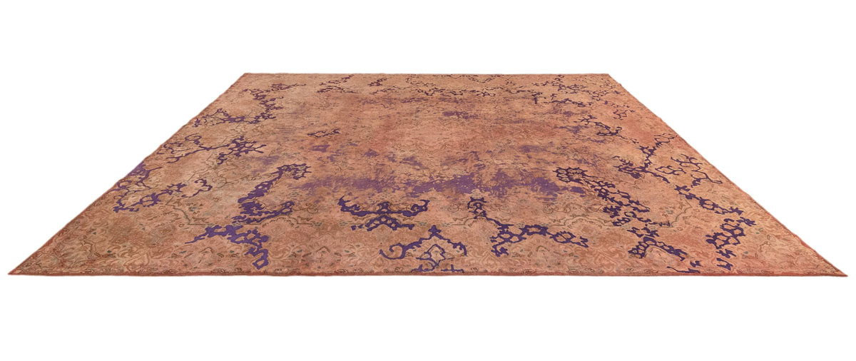 390 x 287 Vintage Royal
