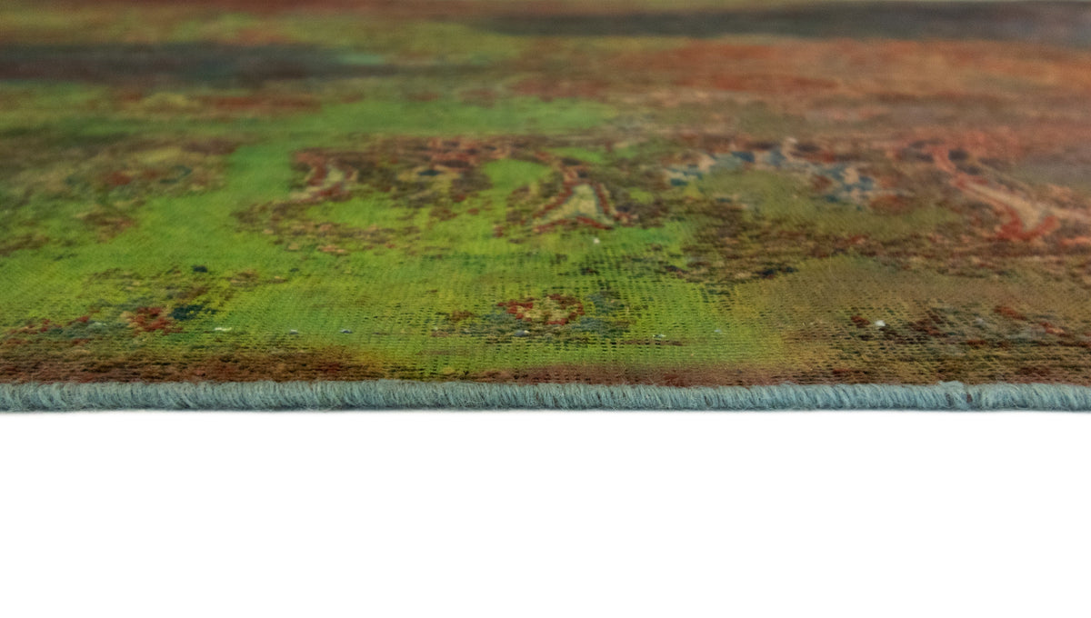 402 x 301 Vintage Royal