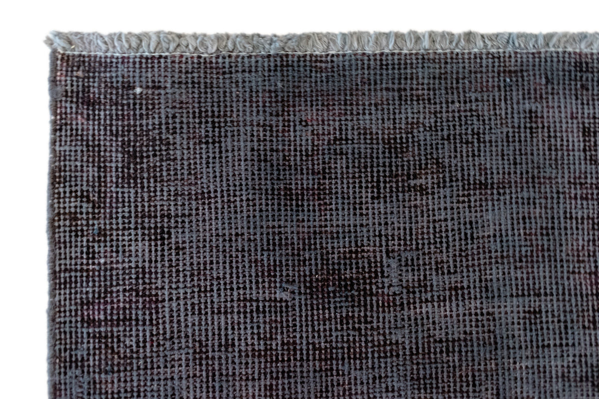 128 x 72 Vintage Royal