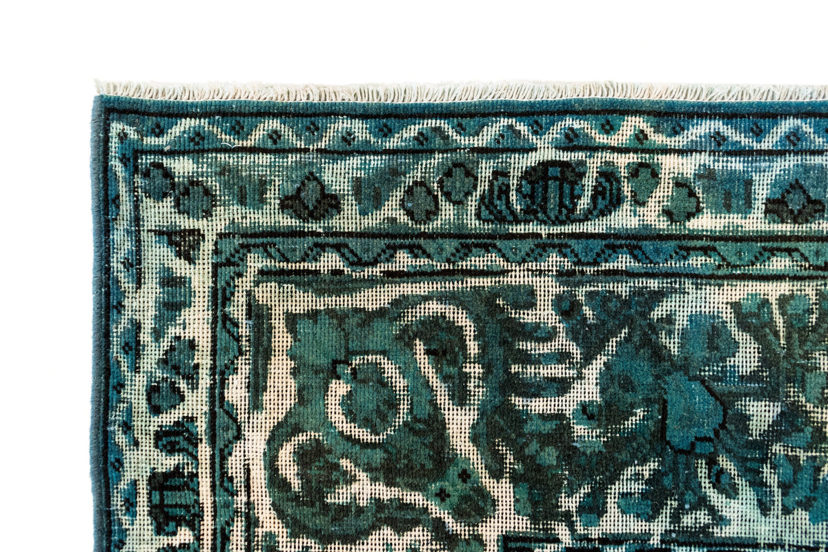 290 x 191 Vintage Royal