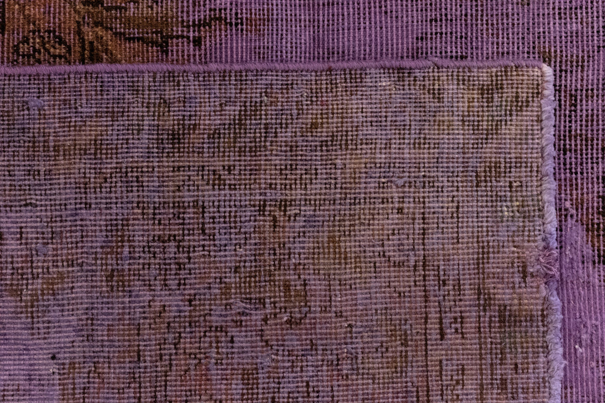 346 x 247 Vintage Royal