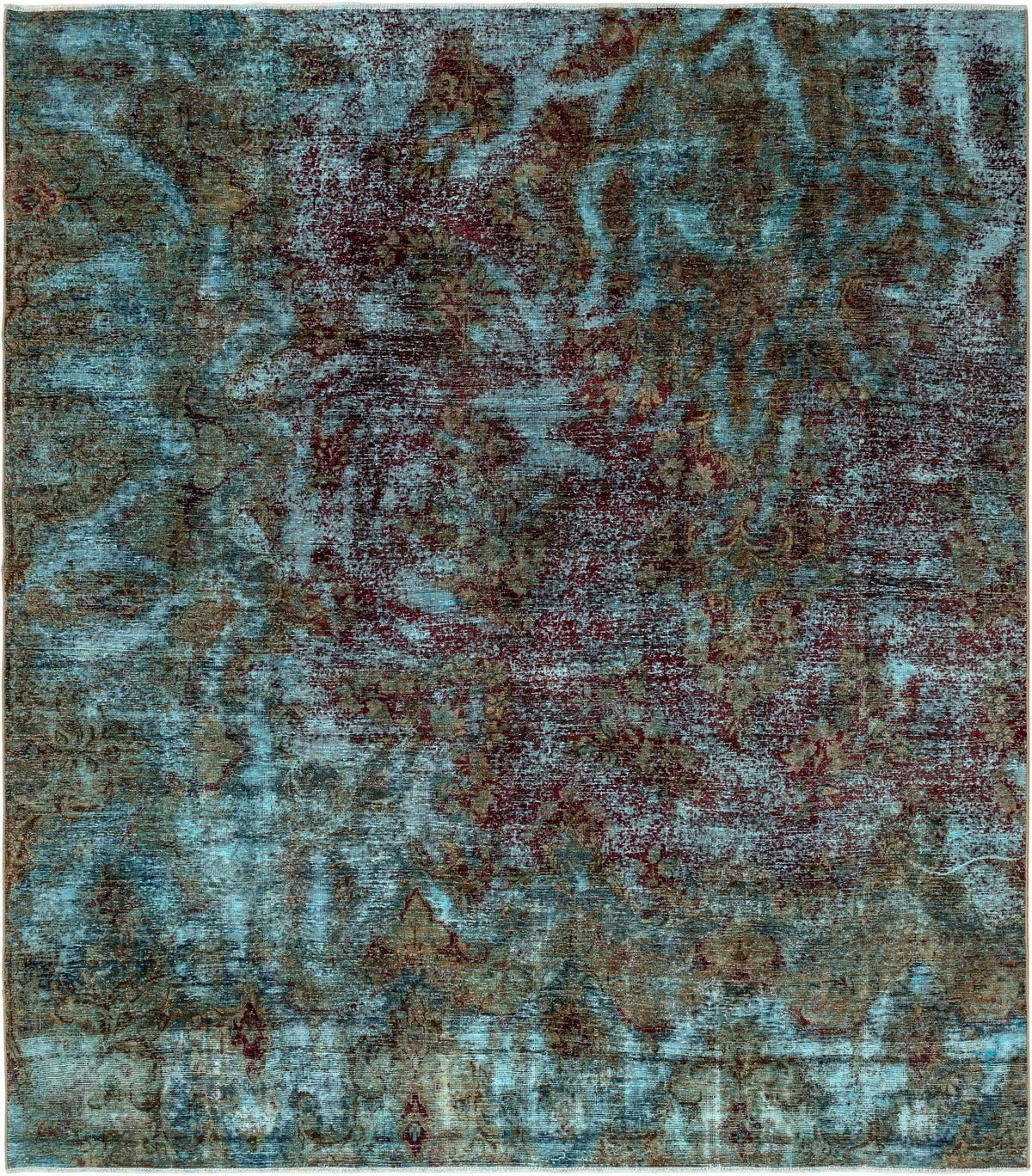 226 x 201 Vintage Royal