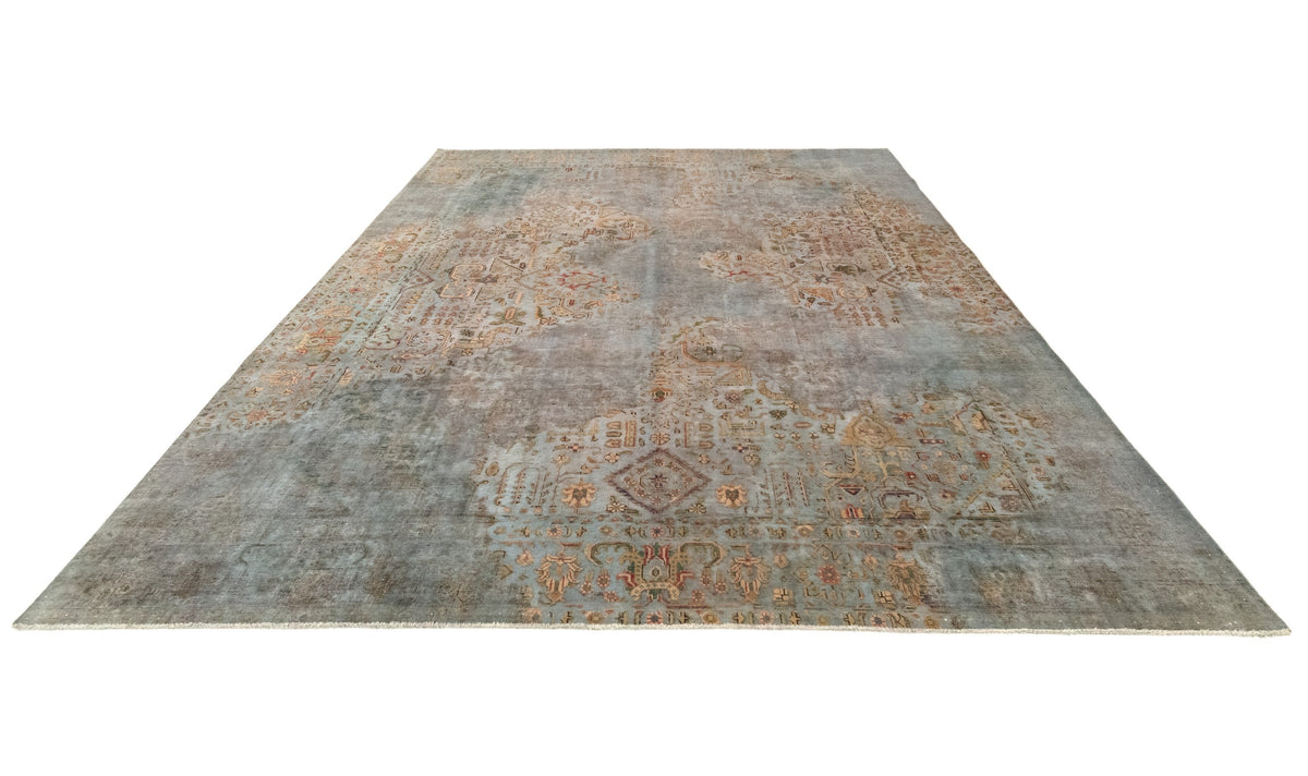 391 x 302 Vintage Royal