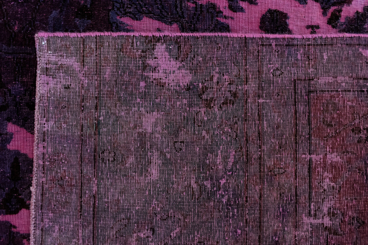 228x370 Vintage Royal