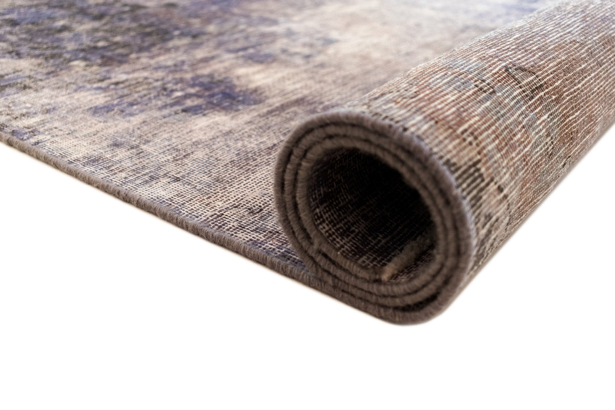 159 x 84 Vintage Royal