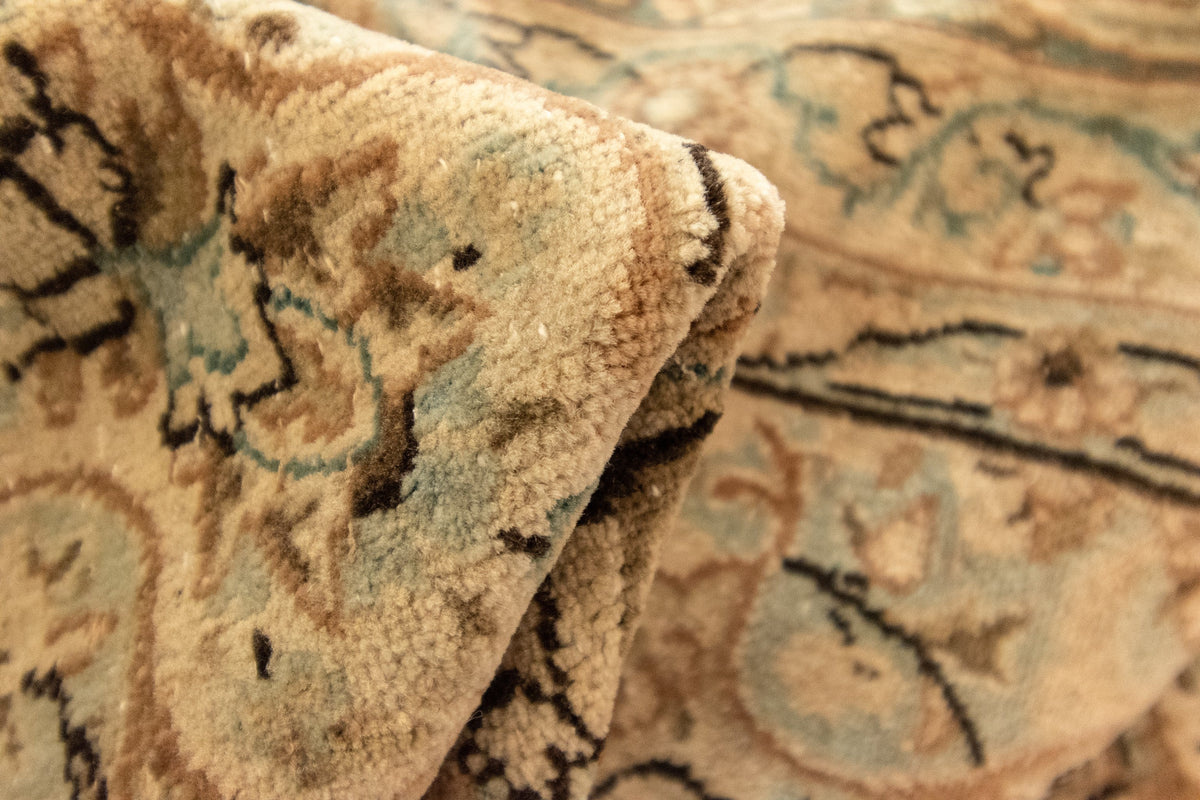 279x378 Vintage Royal
