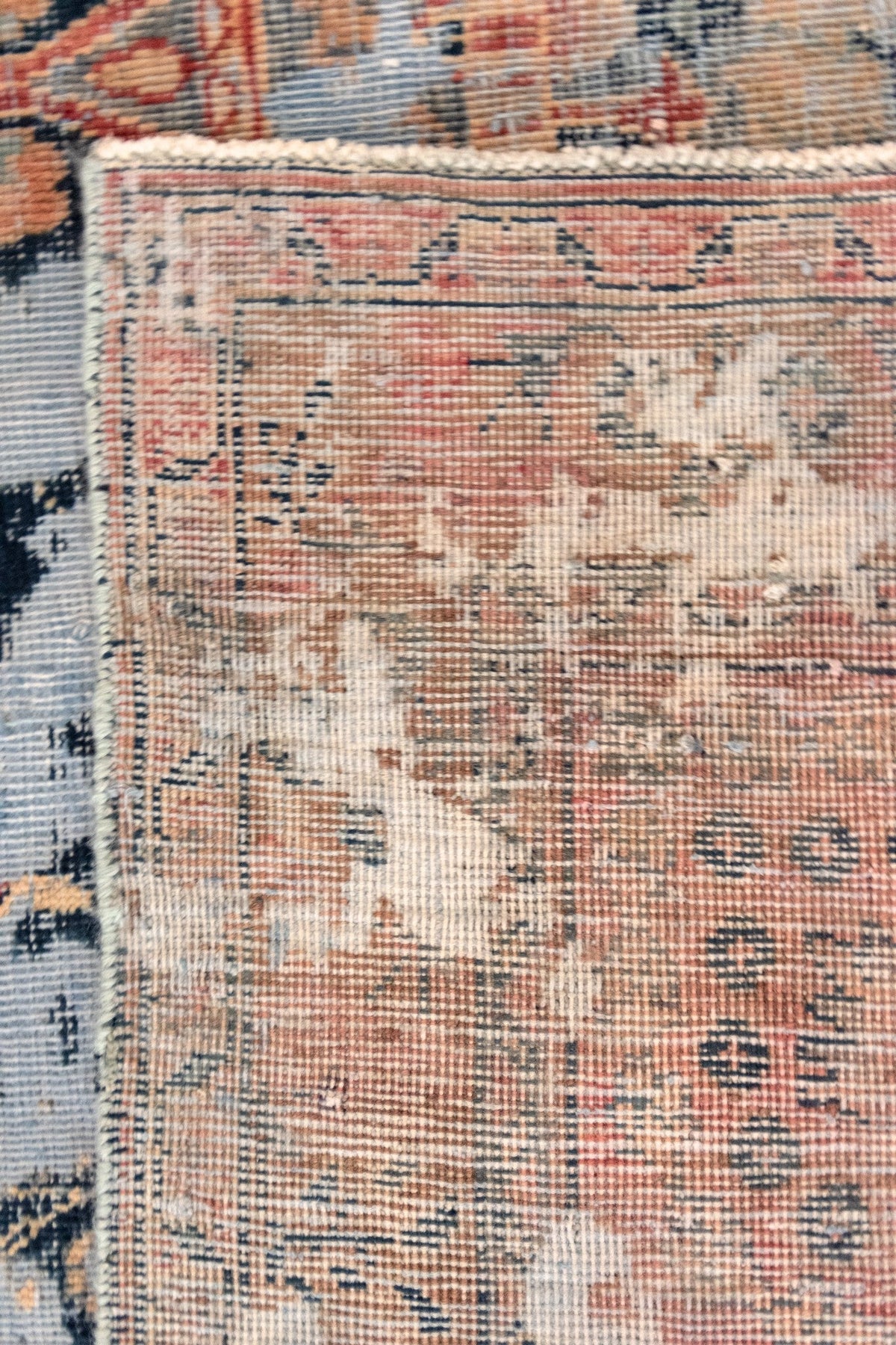389 x 282 Vintage Royal