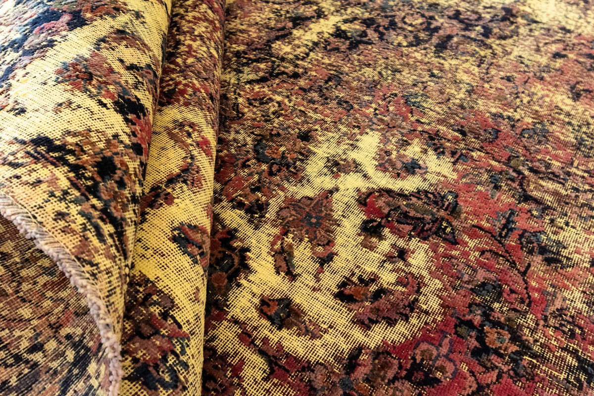 390 x 271 Vintage Royal