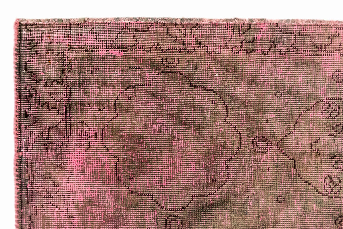 288 x 194 Vintage Royal