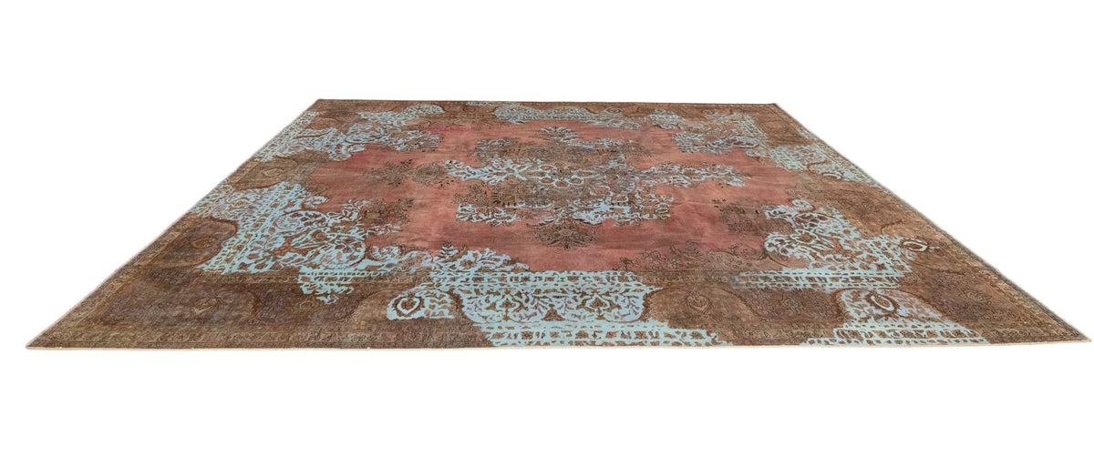 380 x 294 Vintage Royal