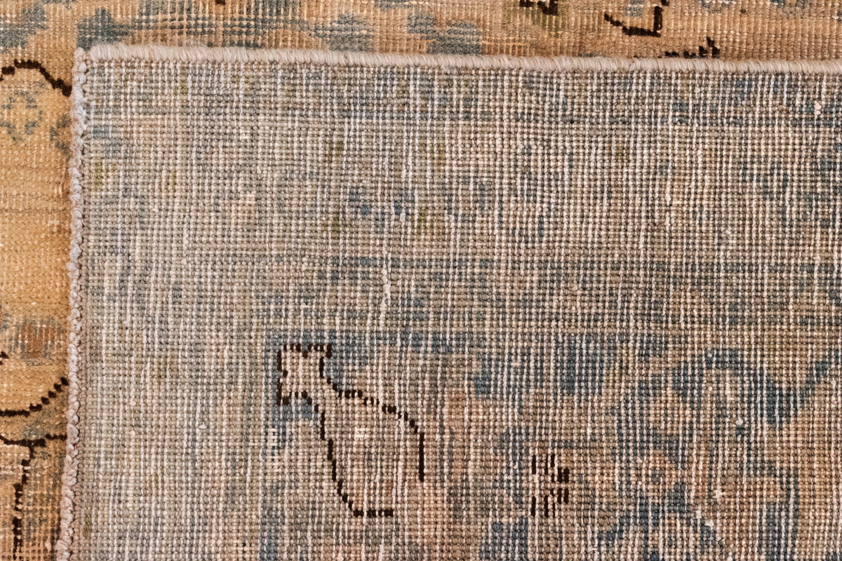 286 x 190 Vintage Royal