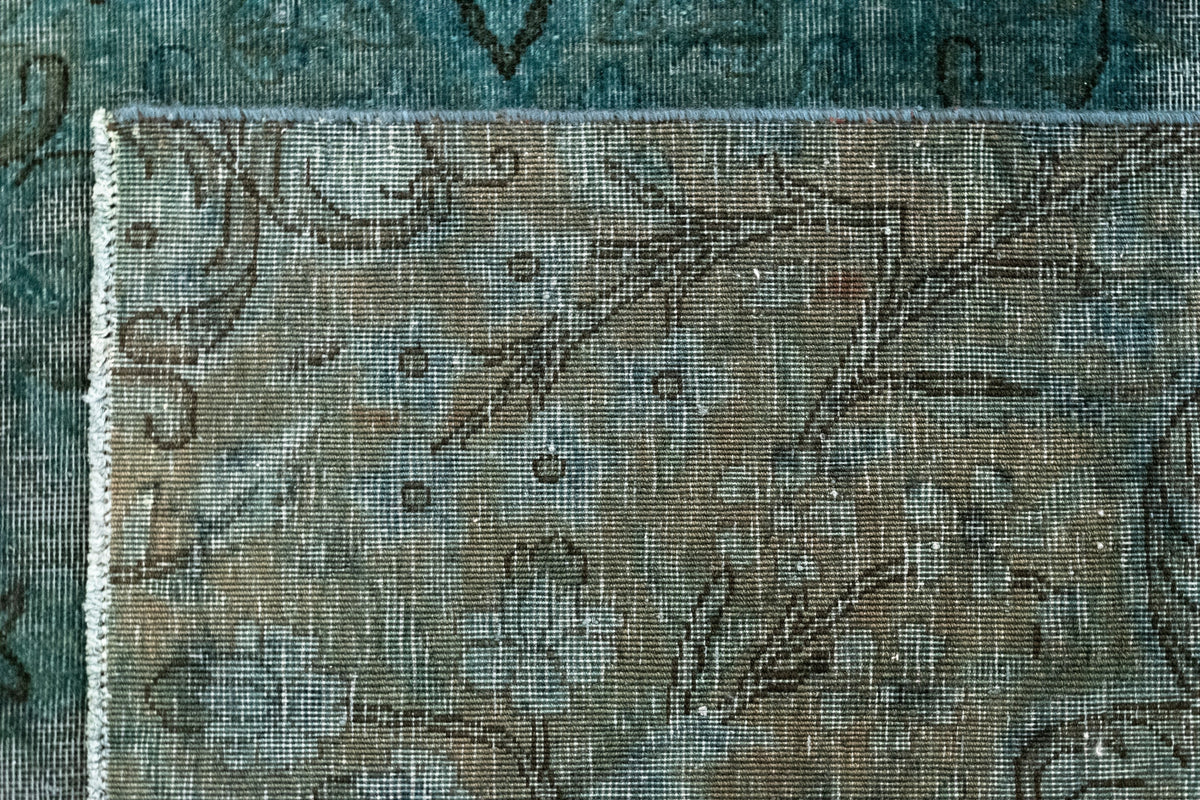 228x337 Vintage Royal