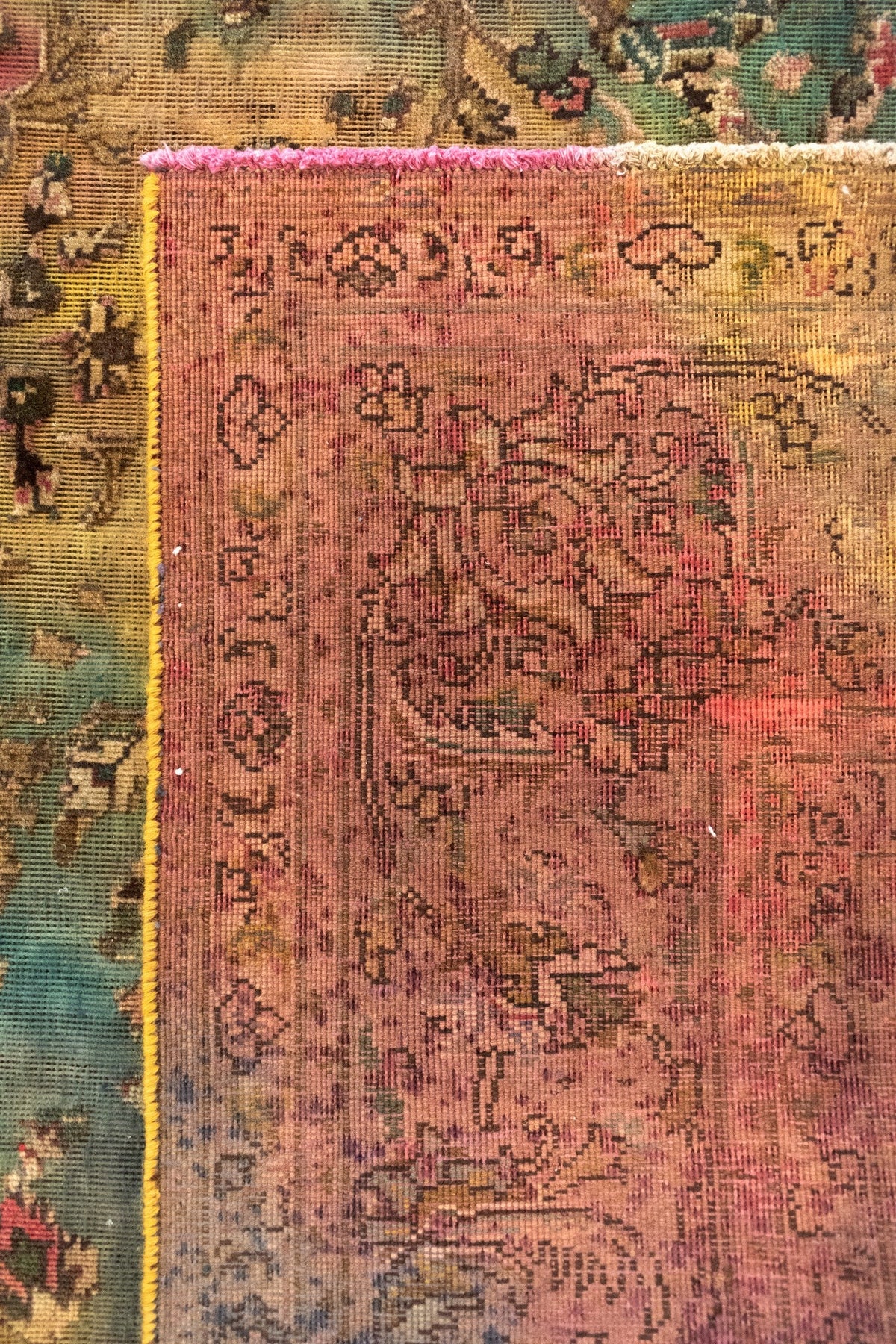 287 x 193 Vintage Royal