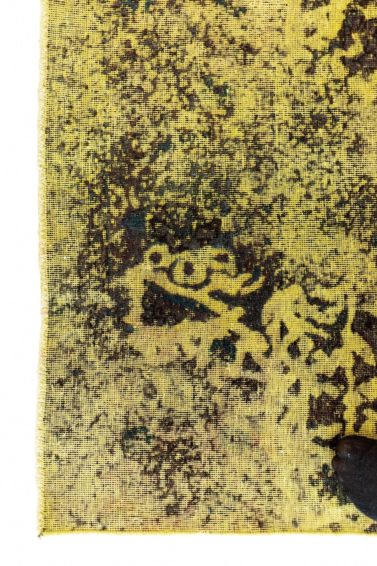 333 x 199 Vintage Royal
