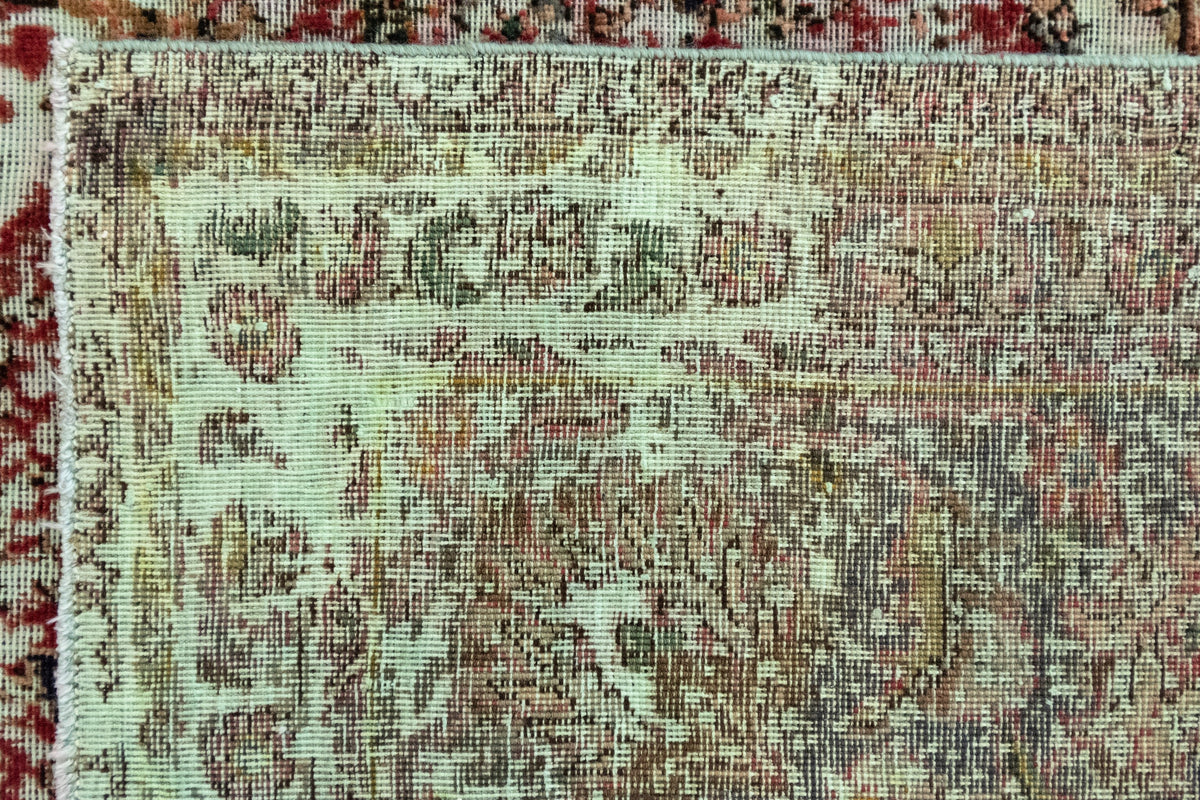 369 x 291 Vintage Royal