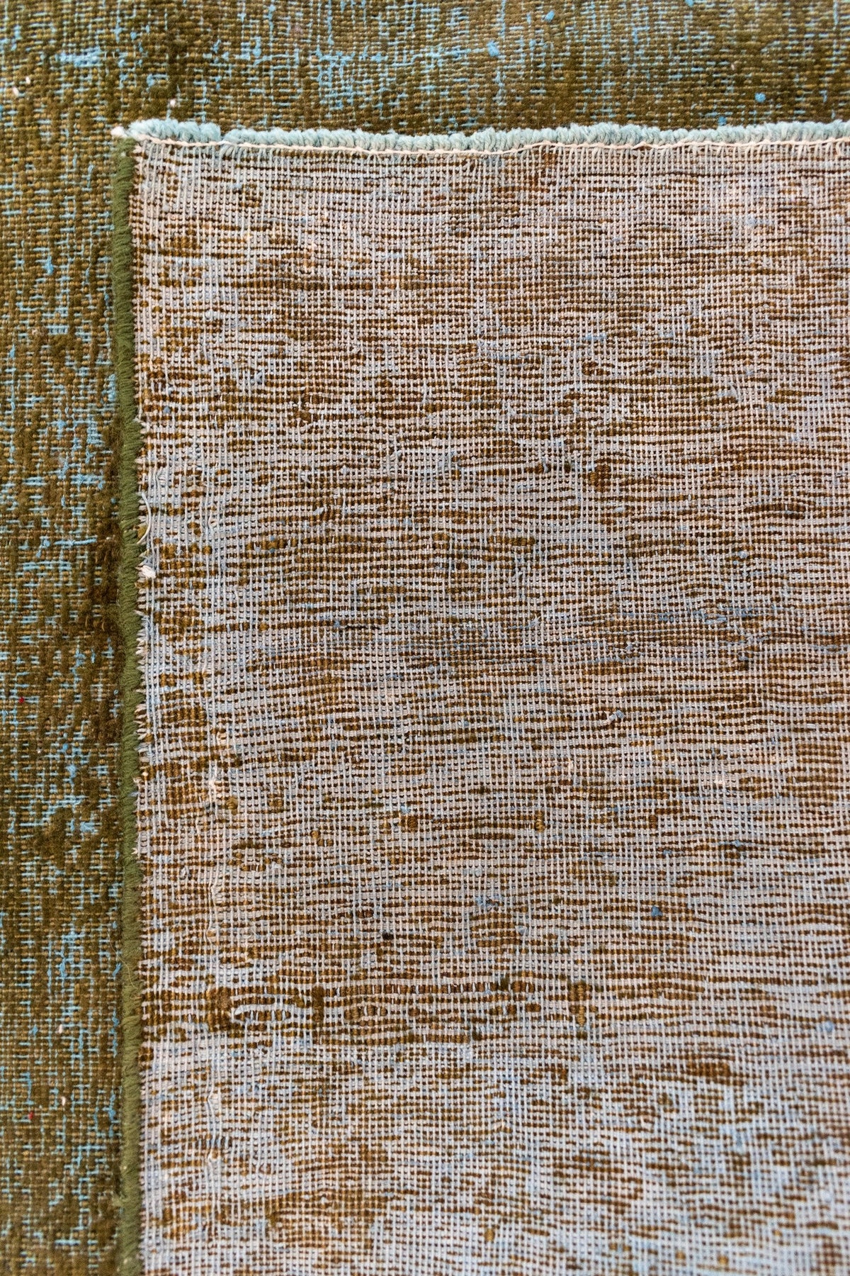 203 x 111 Vintage Royal
